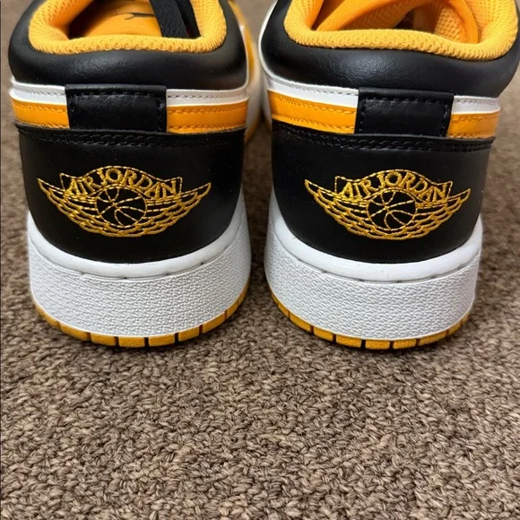 Taxi dunks - Picture 5 of 6